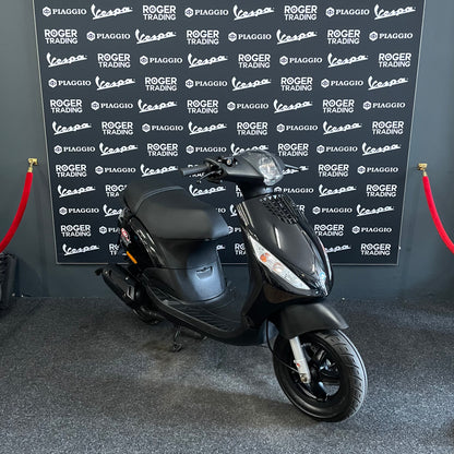 Piaggio Zip - 50 - 4T 2V - 2016 - Nero opaco - 2.368km - Stato nuovo !!