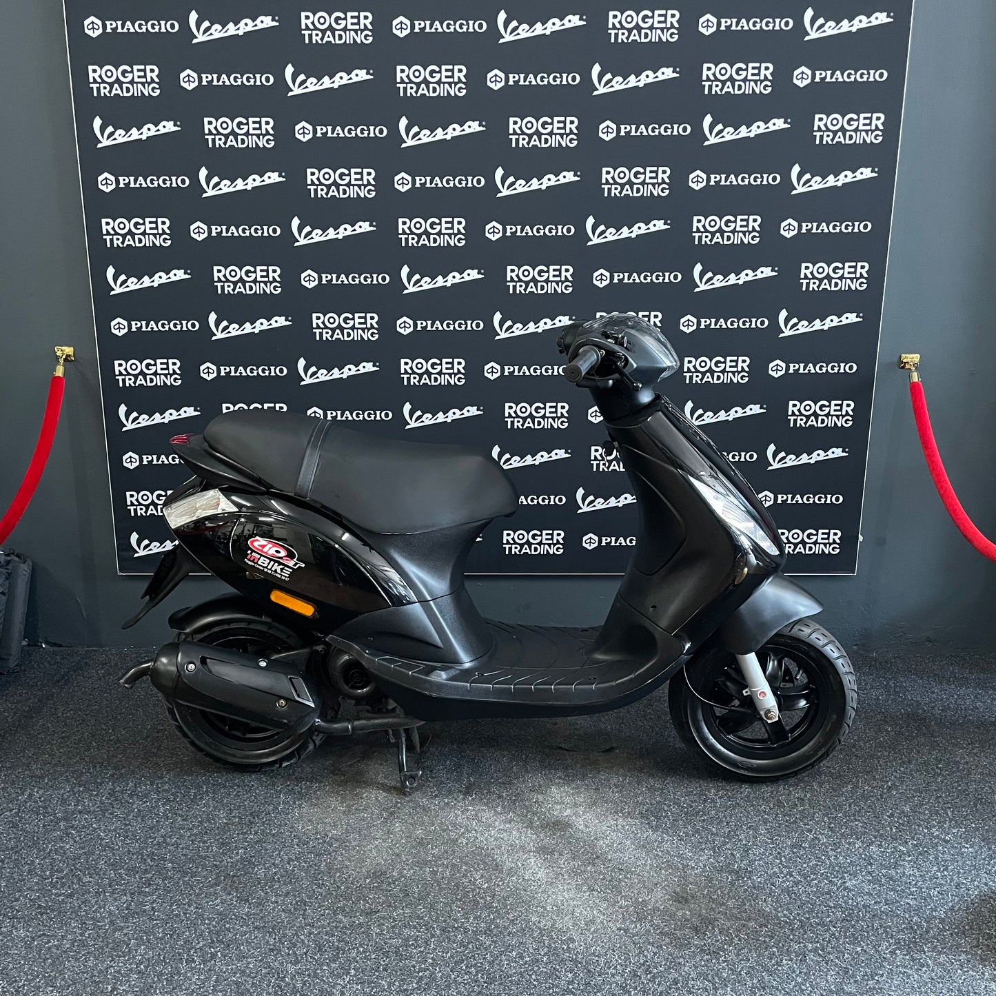 Piaggio Zip - 50 - 4T 2V - 2016 - Nero opaco - 2.368km - Stato nuovo !!