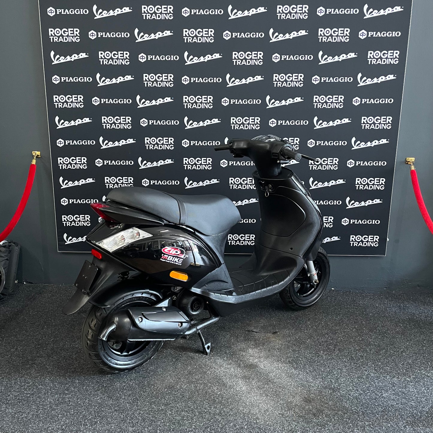 Piaggio Zip - 50 - 4T 2V - 2016 - Nero opaco - 2.368km - Stato nuovo !!