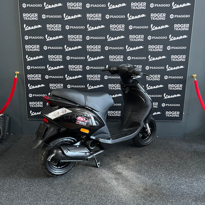 Piaggio Zip - 50 - 4T 2V - 2016 - Nero opaco - 2.368km - Stato nuovo !!