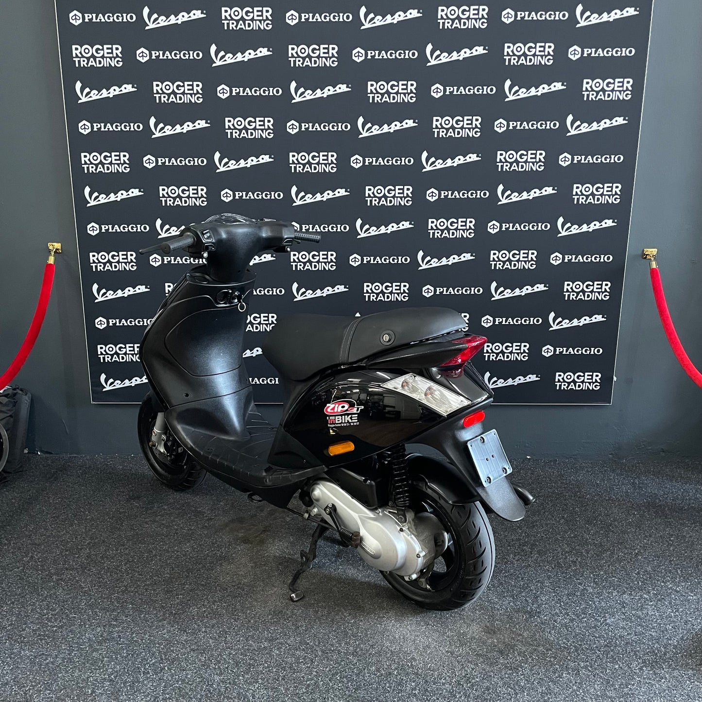 Piaggio Zip - 50 - 4T 2V - 2016 - Nero opaco - 2.368km - Stato nuovo !!