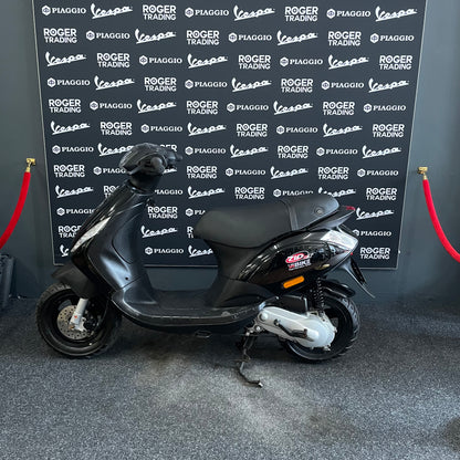 Piaggio Zip - 50 - 4T 2V - 2016 - Nero opaco - 2.368km - Stato nuovo !!