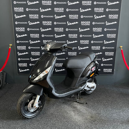 Piaggio Zip - 50 - 4T 2V - 2016 - Nero opaco - 2.368km - Stato nuovo !!