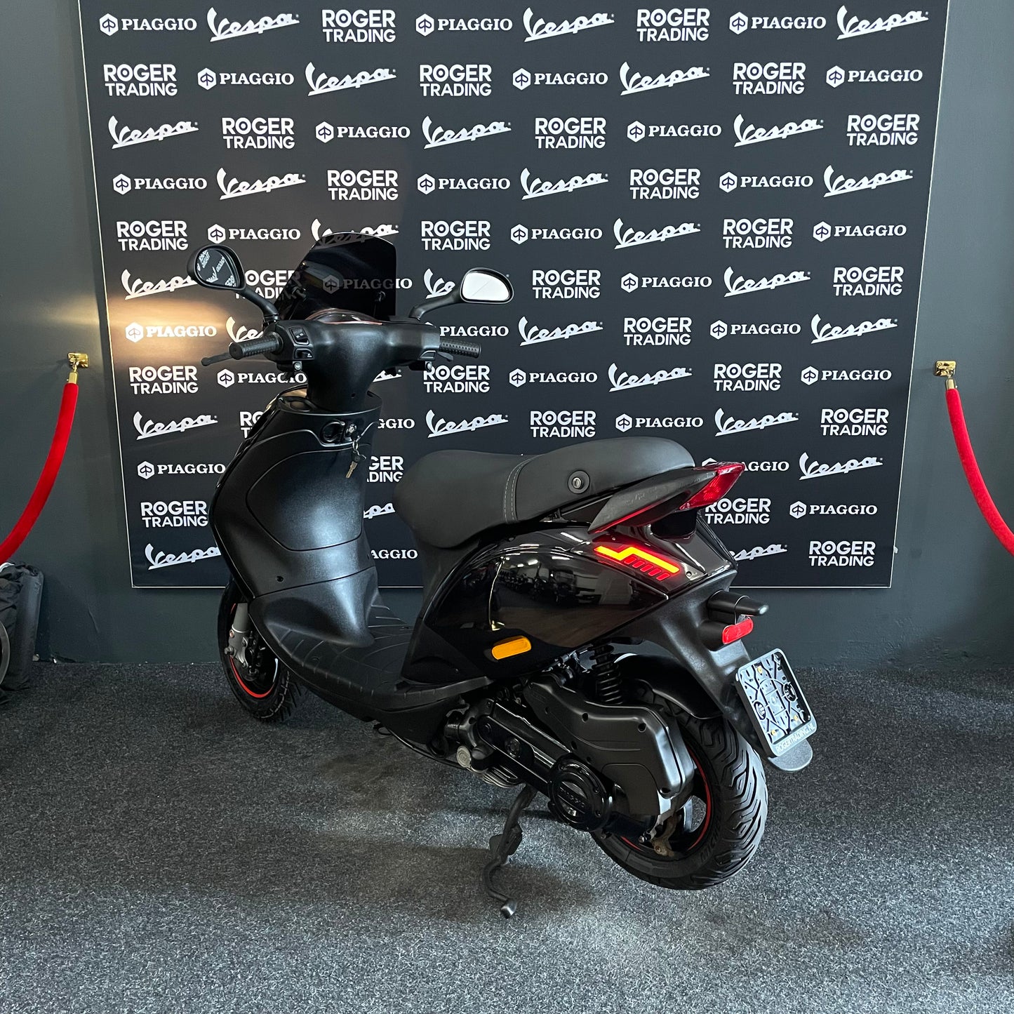 Piaggio Zip 50 – 2020 – Euro 4 – Achatgrau