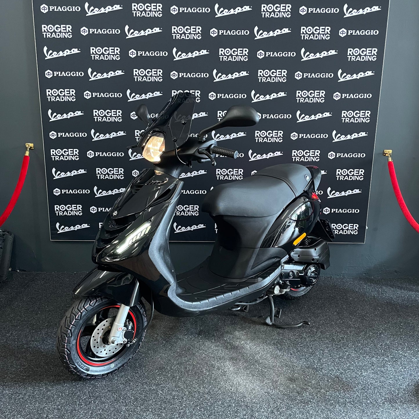 Piaggio Zip 50 – 2020 – Euro 4 – Achatgrau