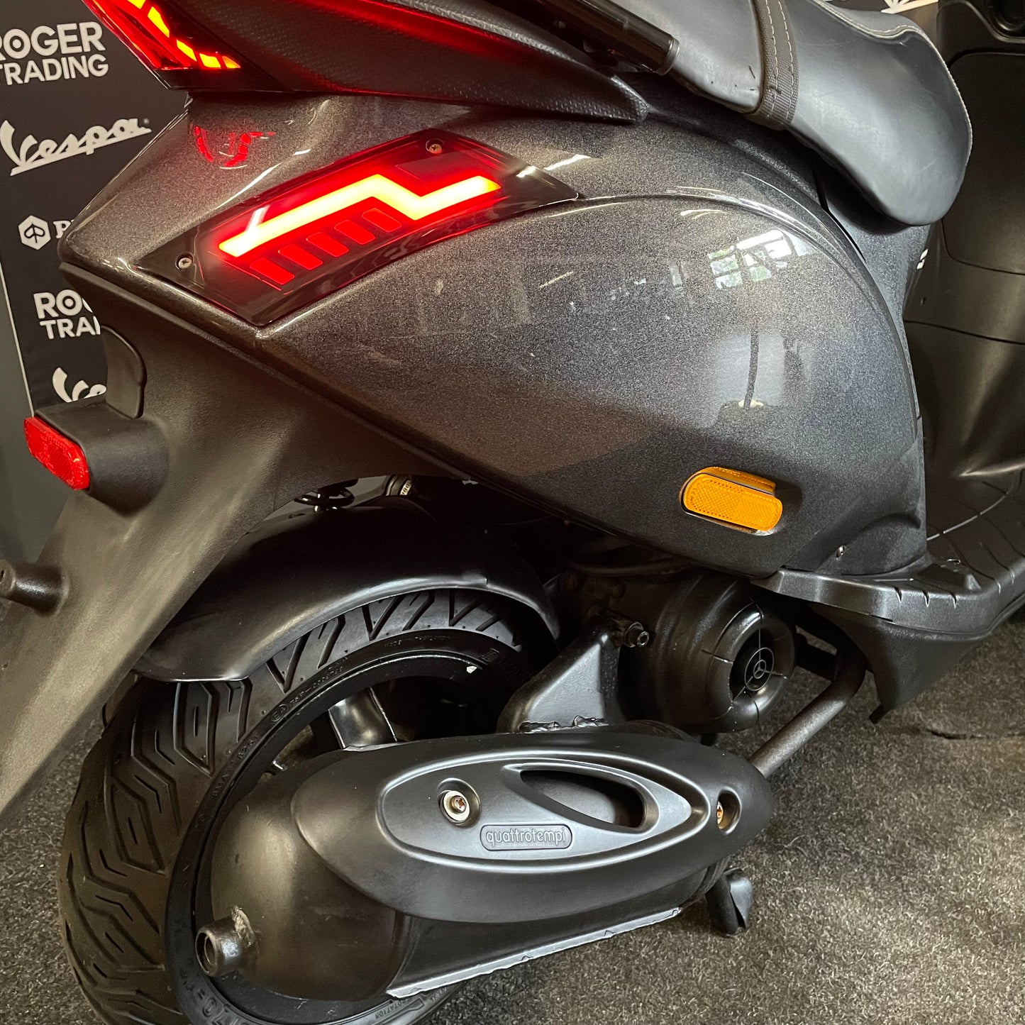 Piaggio Zip - 50 - 4T 2V - 2016 - Noir mat - 2 368 km - État neuf !!