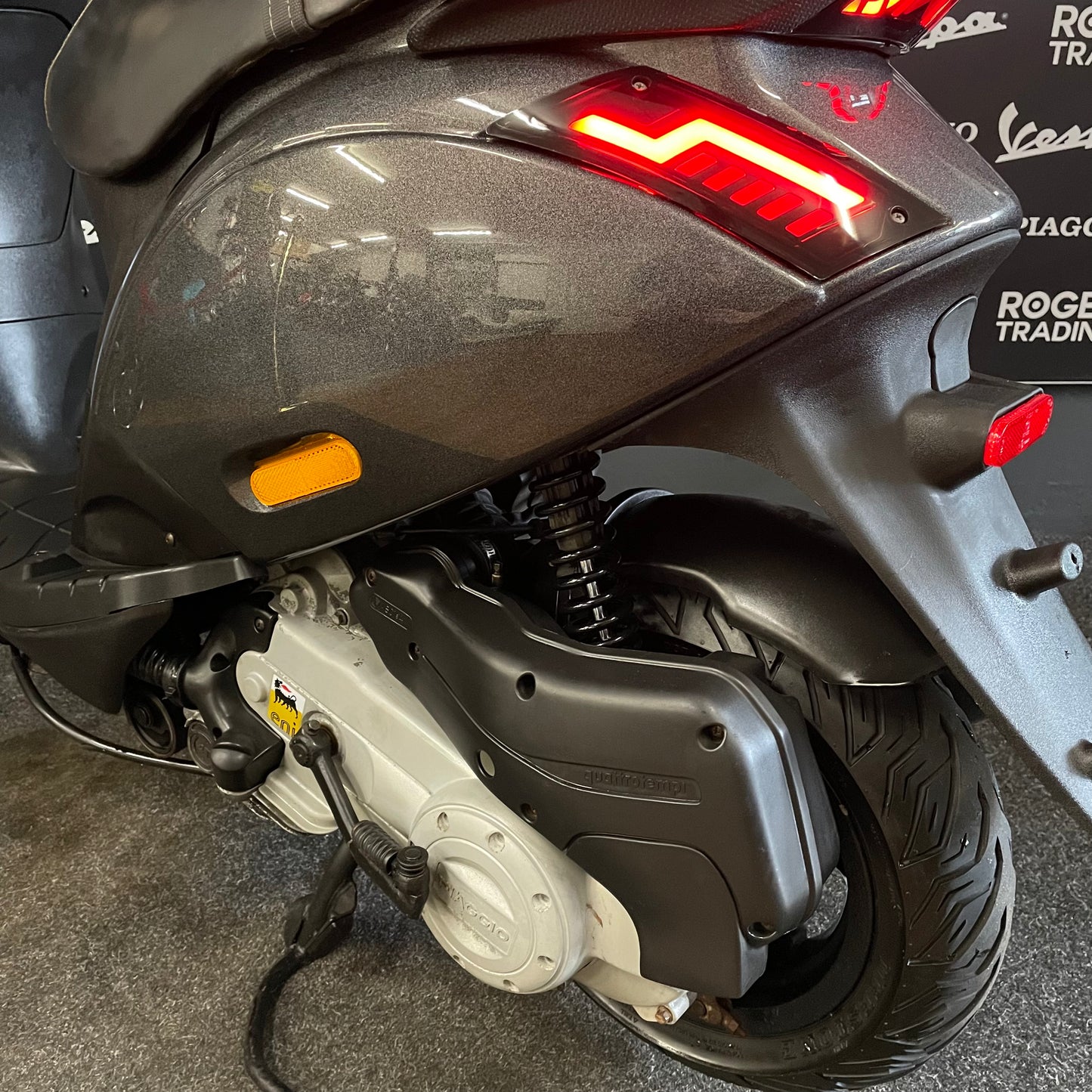 Piaggio Zip - 50 - 4T 2V - 2016 - Noir mat - 2 368 km - État neuf !!