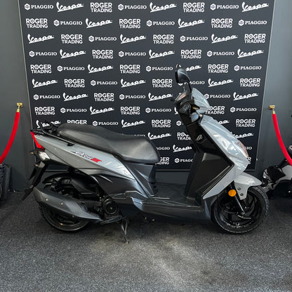 Sym Orbit III - 50 - Brom - 4T E4 - Nardo Grey -  2022 - Nieuwstaat!