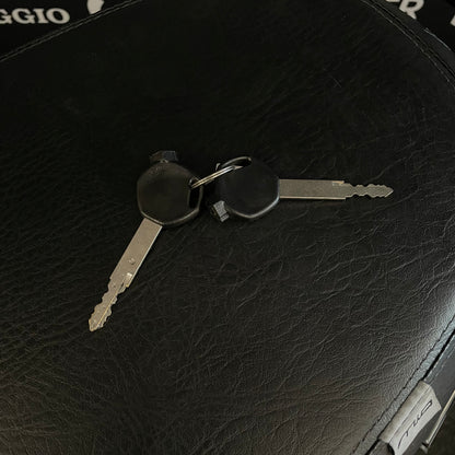 Sym Mio 50i - 50 - Snor - 4T E5 - Nardo Grey -  2023 - 9.071km Nieuwstaat!