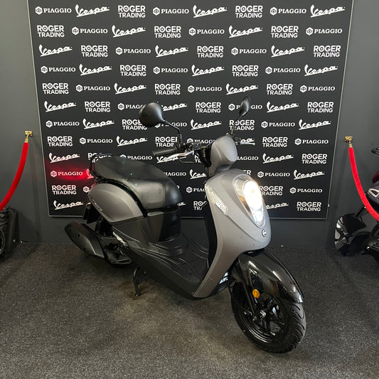 Sym Mio 50i - 50 - Snor - 4T E5 - Mat Grey -  2021 - 17.454km 1e eigenaar!