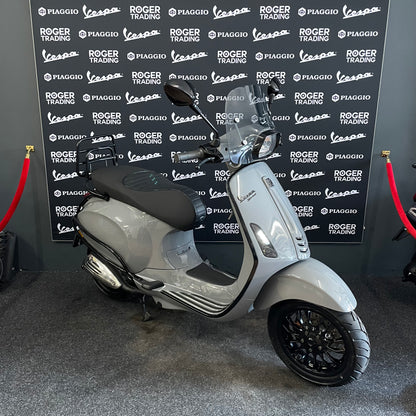 Vespa Sprint - 50 - Brom - 4T 2V - Nardo Grey - 2017 - 1e eigenaar!