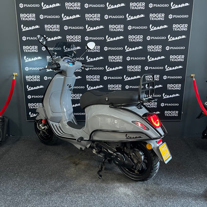 Vespa Sprint - 50 - Brom - 4T 2V - Nardo Grey - 2017 - 1e eigenaar!