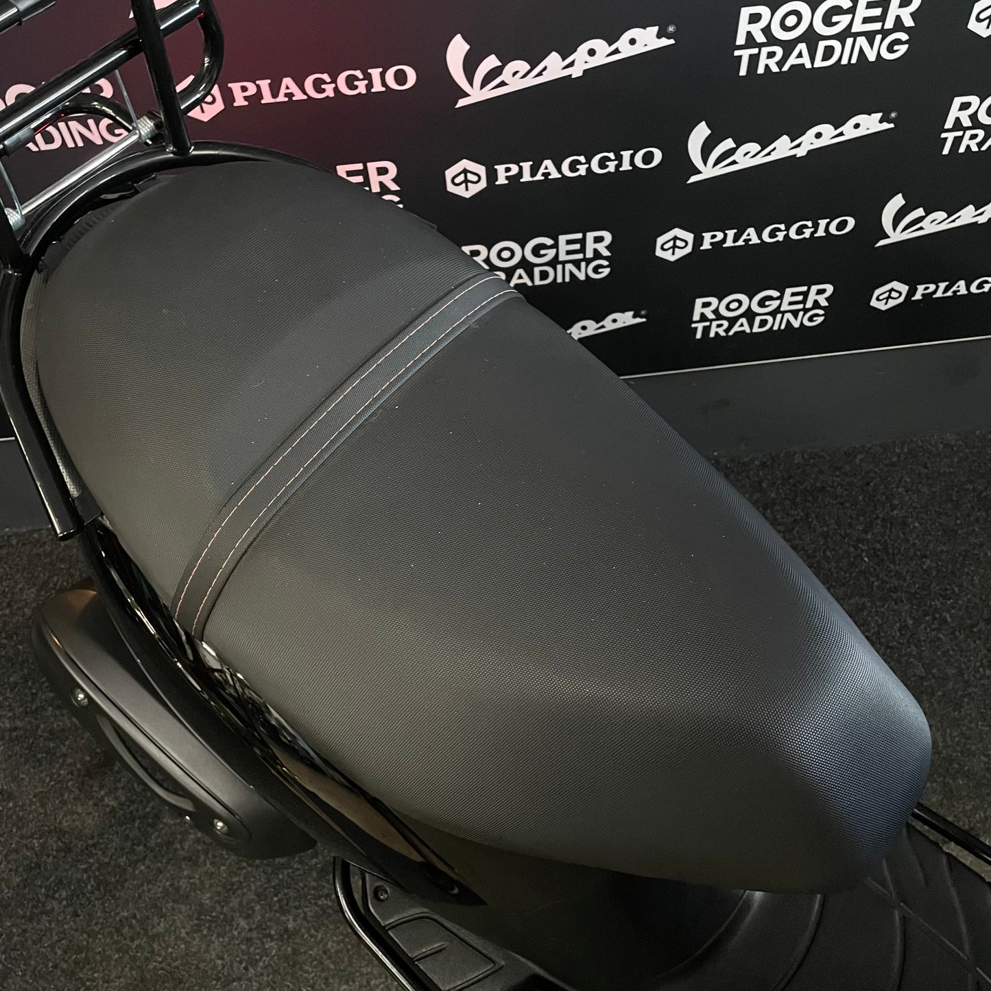 Piaggio Zip - 50 - Brom - 4T E4 - 2020 - Glans zwart - 4.692km - Malossi