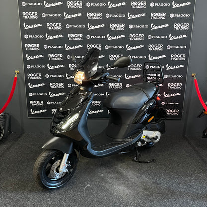 Piaggio Zip - 50 - Brom - 4T 2V - 2014 - Glans zwart - 1.797km !! NIEUWSTAAT !!