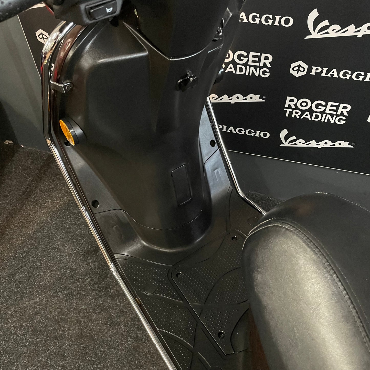 Piaggio Zip - 50 - motorower - 4T 2V - 2017 - Psychedelic Black - 14.558 km