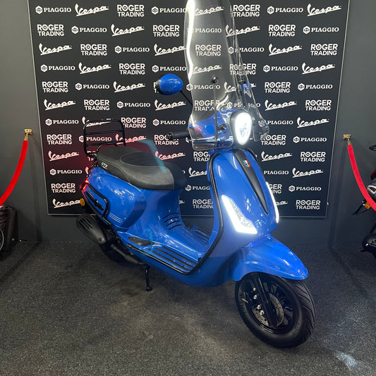 GTS Bravo - 50 - Snor - 4T E5 - 2022 - Grado Blue - 6.435km - 1e eigenaar
