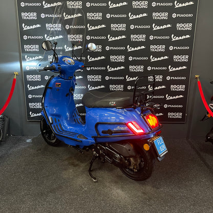 GTS Bravo - 50 - Snor - 4T E5 - 2022 - Grado Blue - 6.435km - 1e eigenaar