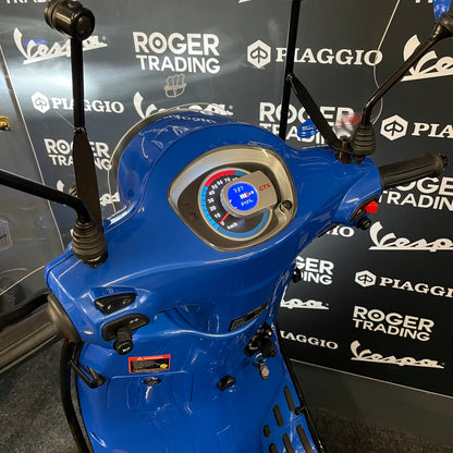 GTS Bravo - 50 - Snor - 4T E5 - 2022 - Grado Blue - 6.435km - 1e eigenaar