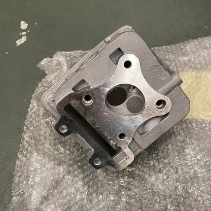 OUTLET: Głowica cylindrów do modeli Vespa/Piaggio 4T 2V