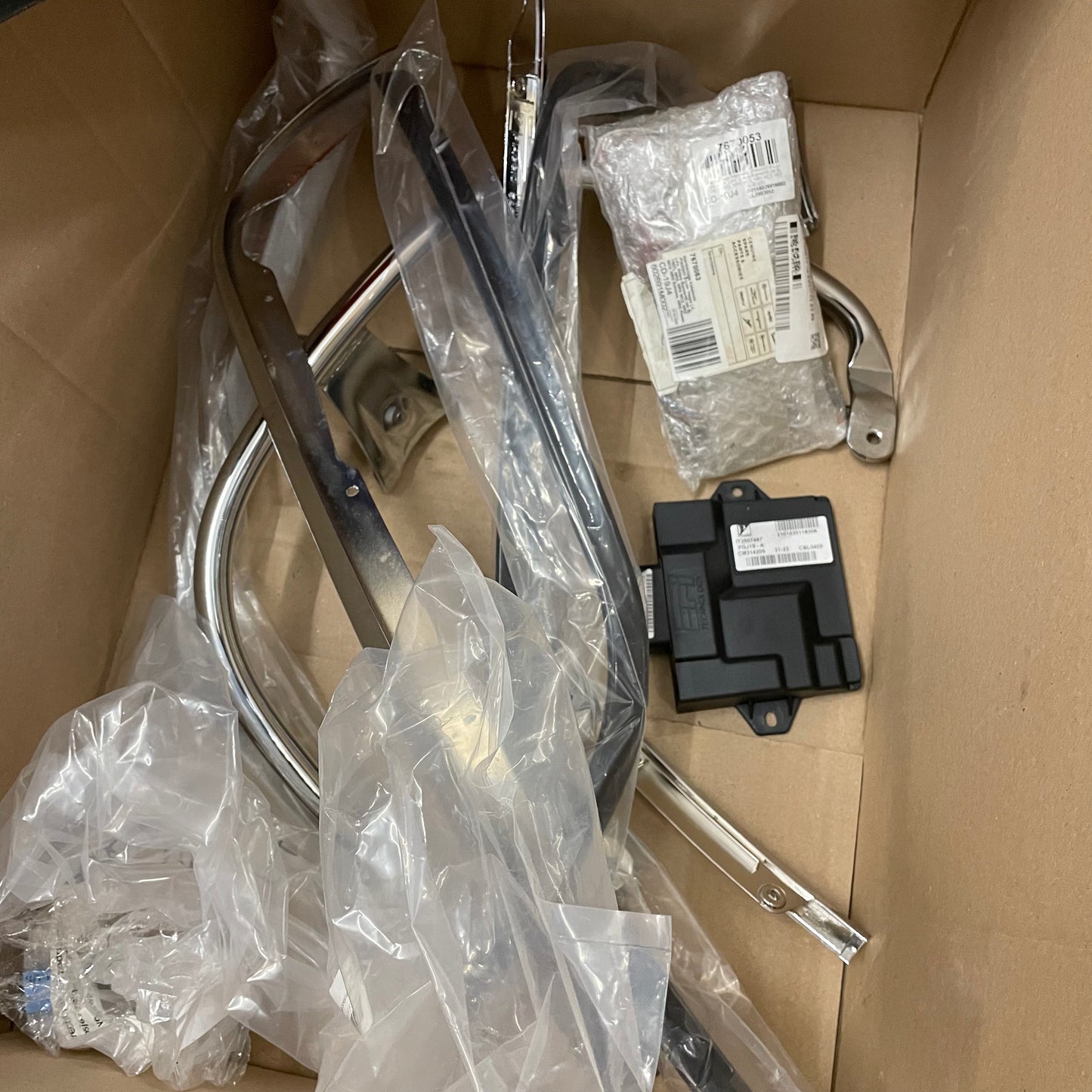 OUTLET: Box of assorted products