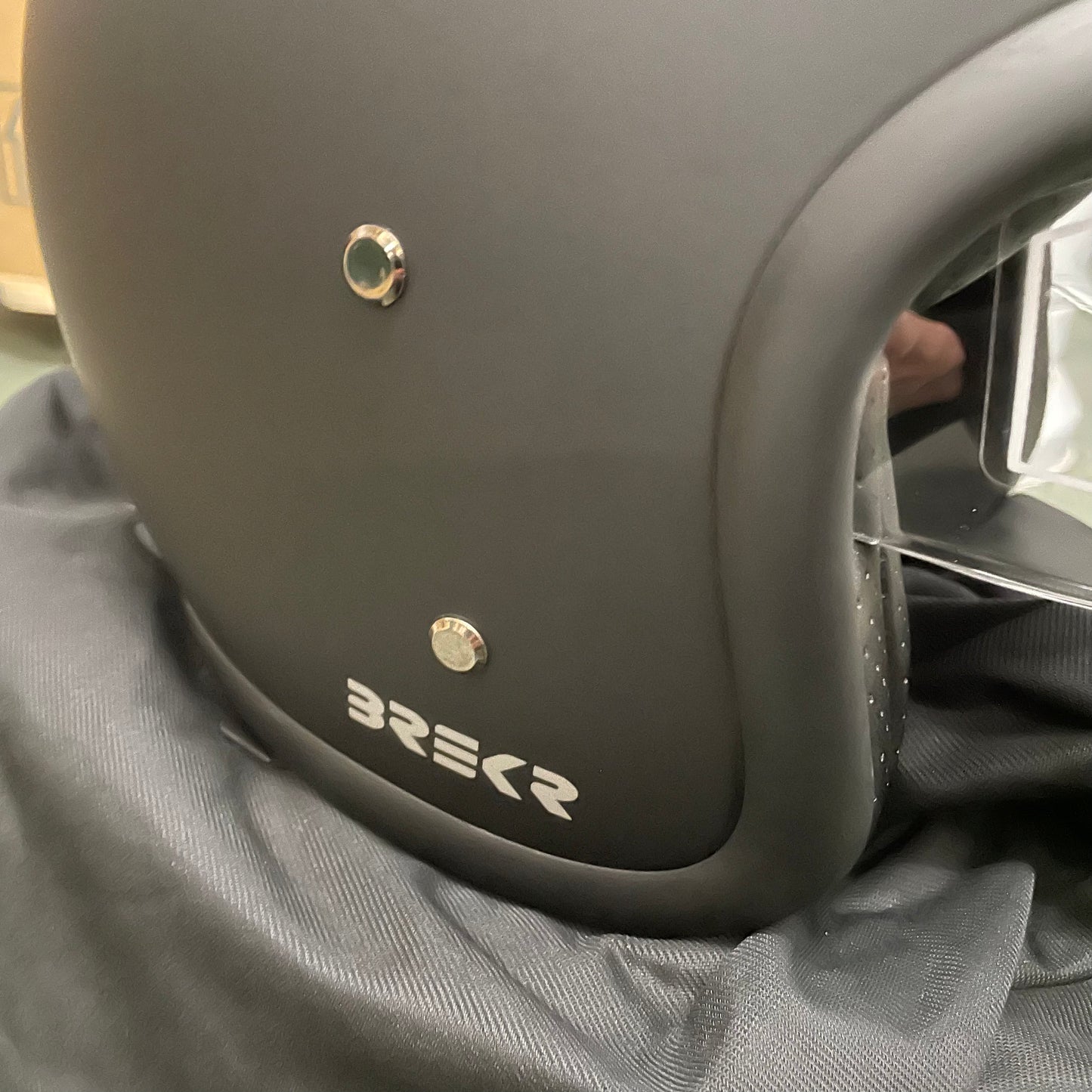 OUTLET: Helm Brekr - zwart- maat L