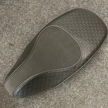 SELLE PASSAGER : style Gucci pour Vespa Sprint/Primavera – modèles 2013-2023