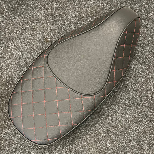 OUTLET: Sella posteriore modello Bentley - Vespa Sprint/Primavera - modelli 2013-2023