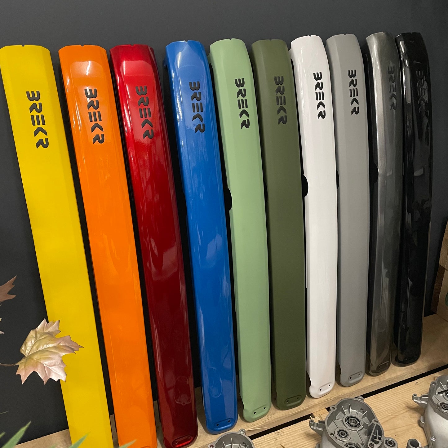 OUTLET: Brekr B7000 coperchio in diversi colori - LATO SINISTRO - bundle