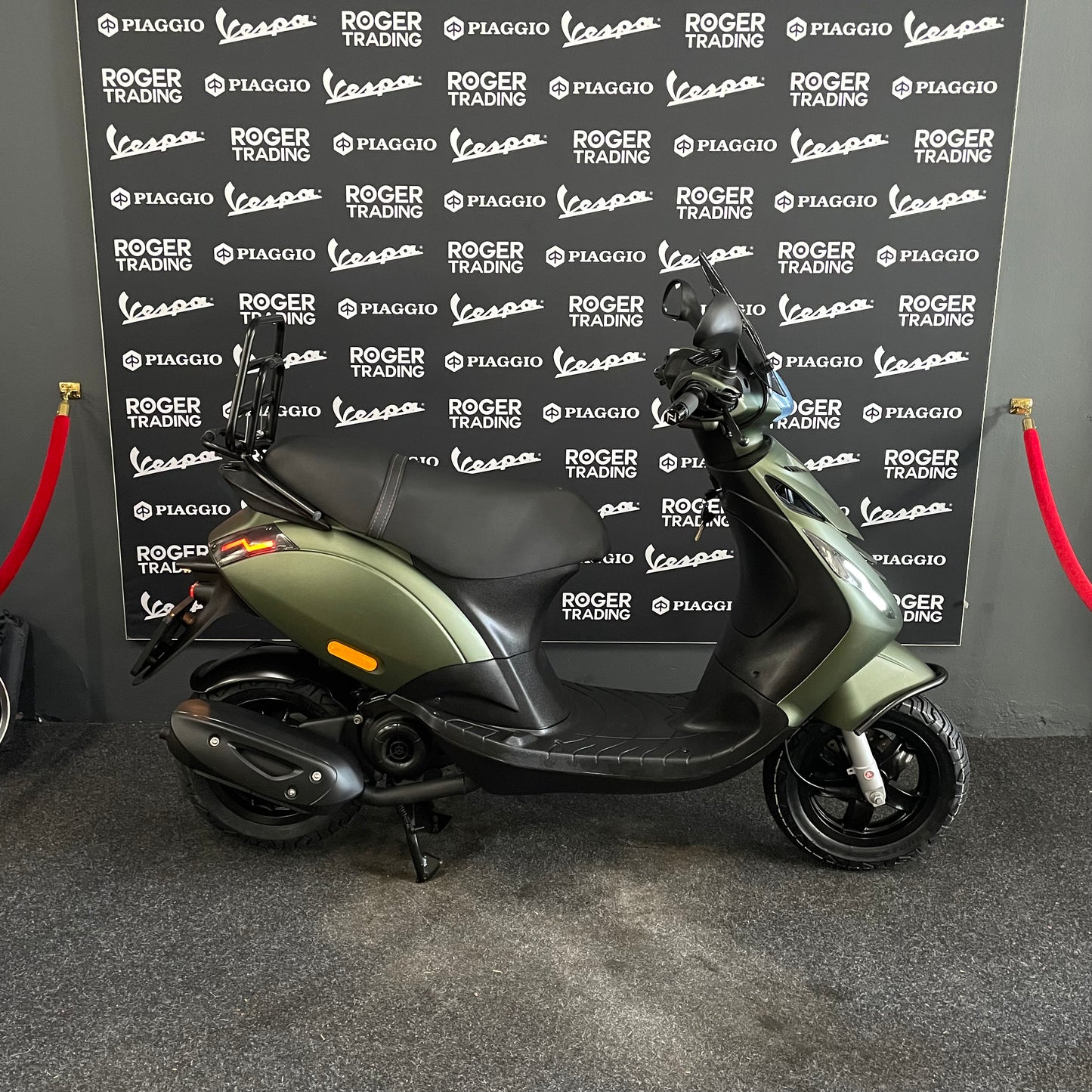 Piaggio Zip - 50 - Brom - 4T E5 - 2023 - Huracan Green - 10.607km MEGA DEAL!!
