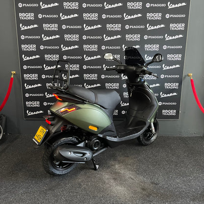 Piaggio Zip - 50 - Brom - 4T E5 - 2023 - Huracan Green - 10.607km MEGA DEAL!!