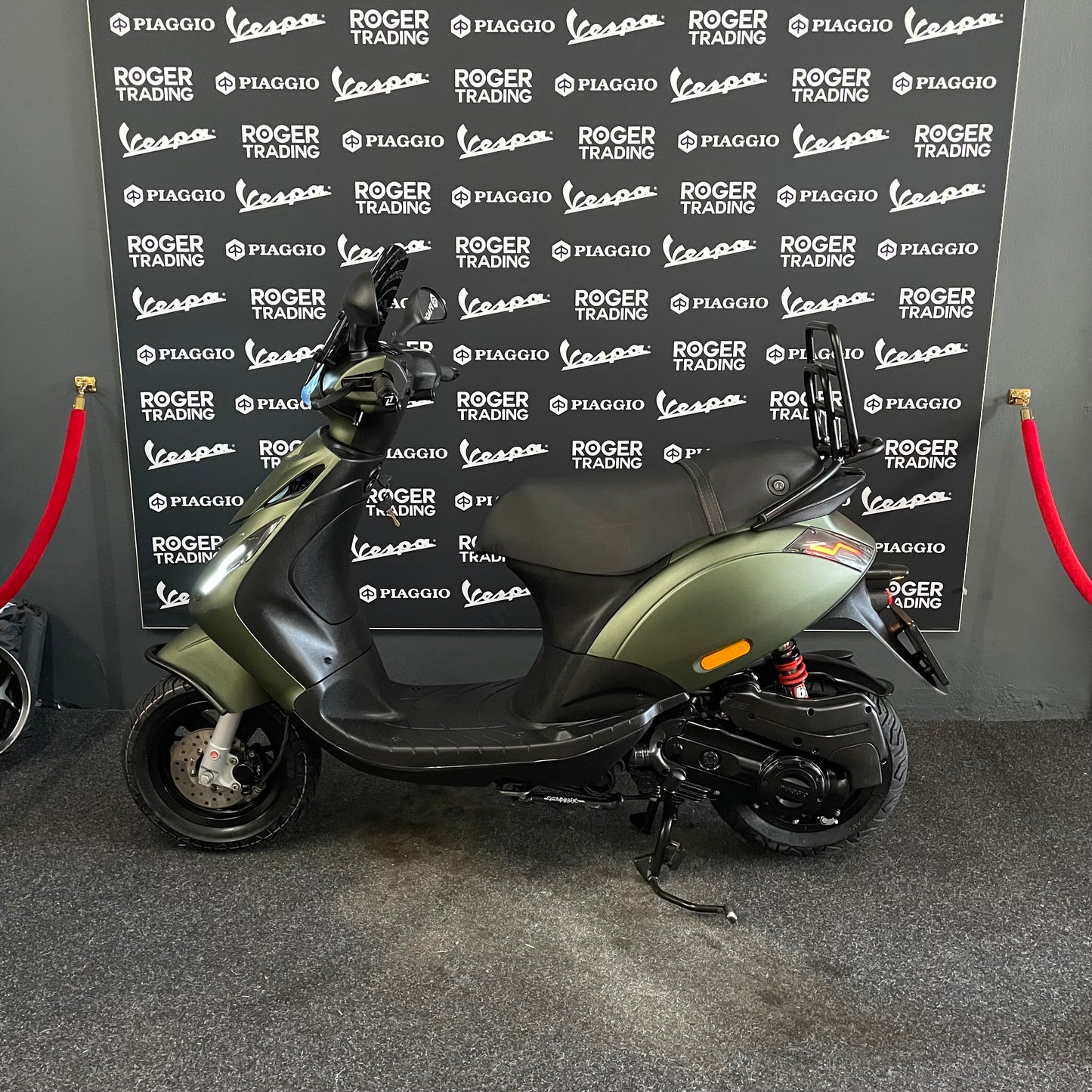 Piaggio Zip - 50 - Brom - 4T E5 - 2023 - Huracan Green - 10.607km MEGA DEAL!!