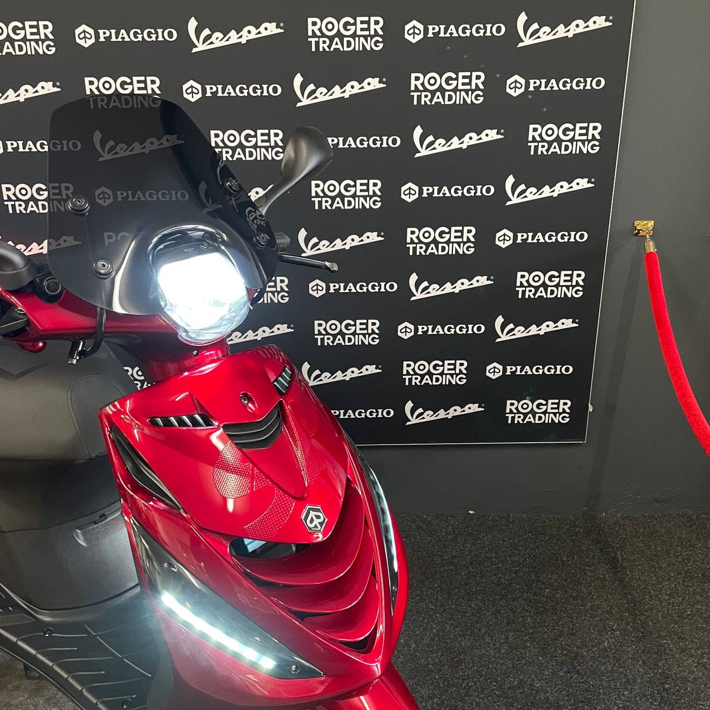 Piaggio Zip - 50 - Brom - 4T E4 - 2019 - Candy Red - 16.193km ACTIE PRIJS