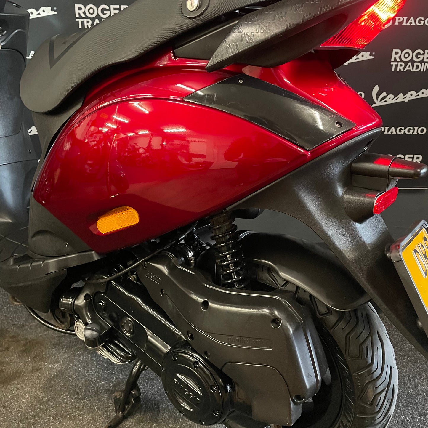 Piaggio Zip - 50 - Brom - 4T E4 - 2019 - Candy Red - 16.193km ACTIE PRIJS