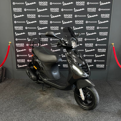 Piaggio Zip - 50 - Brom - 4T E5 - 2022 - Czarny połysk - 4.032km MEGA OKAZJA!!