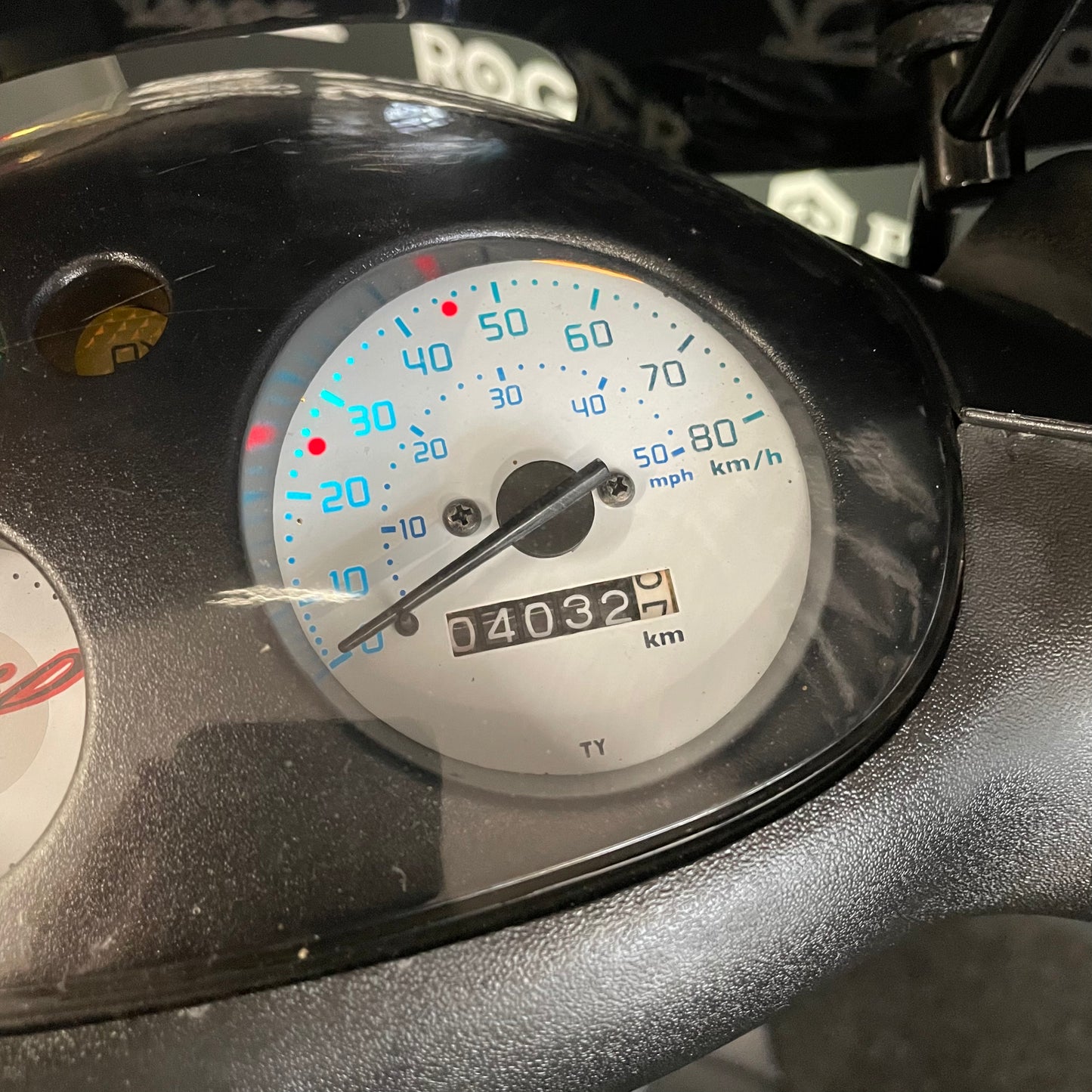 Piaggio Zip - 50 - Brom - 4T E5 - 2022 - Czarny połysk - 4.032km MEGA OKAZJA!!