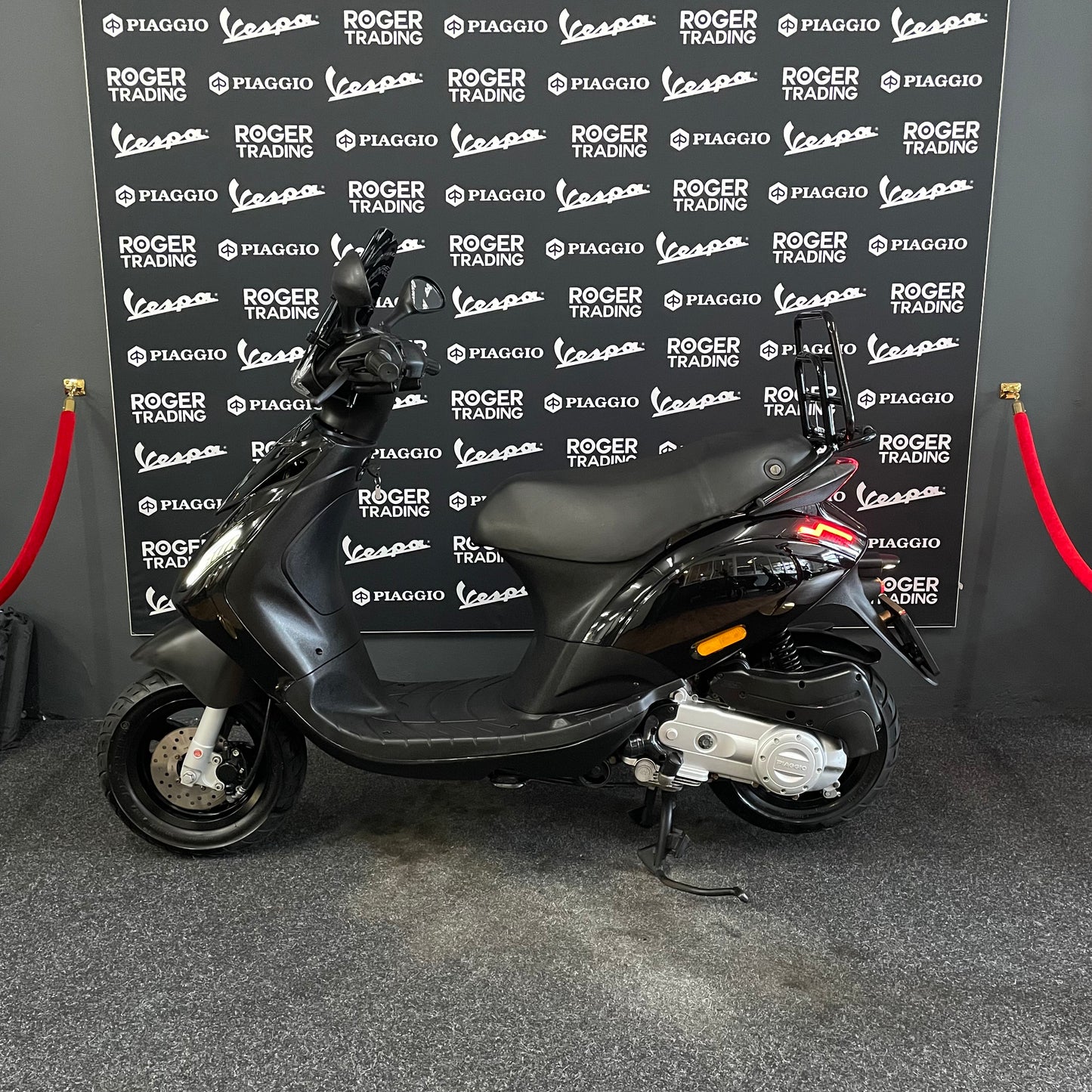 Piaggio Zip - 50 - Brom - 4T E5 - 2022 - Czarny połysk - 4.032km MEGA OKAZJA!!
