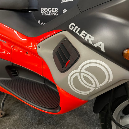 Gilera Runner - 50 - Brom - 2-takt - 1999 - Fluo Rosso - Nieuwstaat!! Zeldzame uitvoering