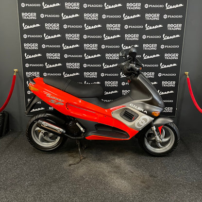 Gilera Runner - 50 - Brom - 2-takt - 1999 - Fluo Rosso - Nieuwstaat!! Zeldzame uitvoering