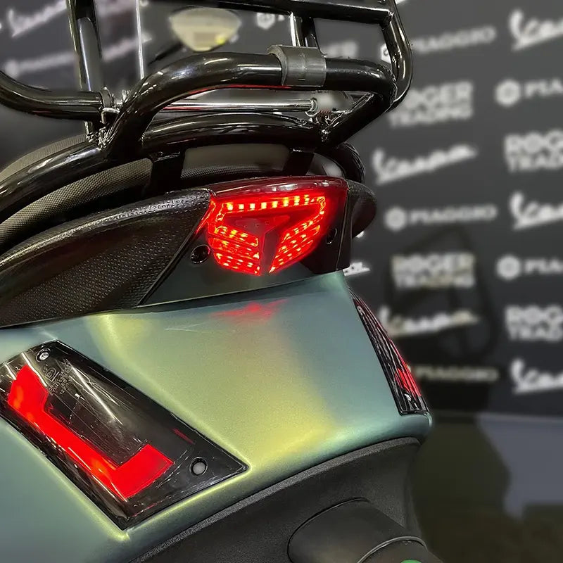 Evo LED Tube Achterlicht - Piaggio ZIP 4T - Sport 1 - Matrix