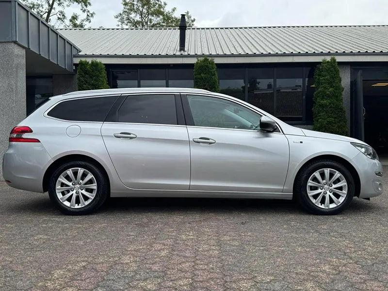 Peugeot 308 SW 1.2 PureTech Style | A/C | Cruise | Trekhaak