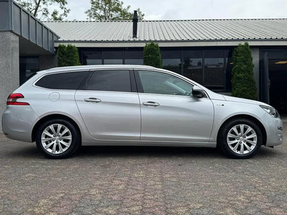 Peugeot 308 SW 1.2 PureTech Style | A/C | Cruise | Trekhaak