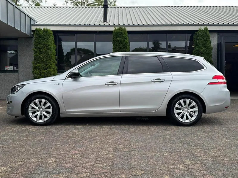 Peugeot 308 SW 1.2 PureTech Style | Klimaanlage | Tempomat | Anhängerkupplung