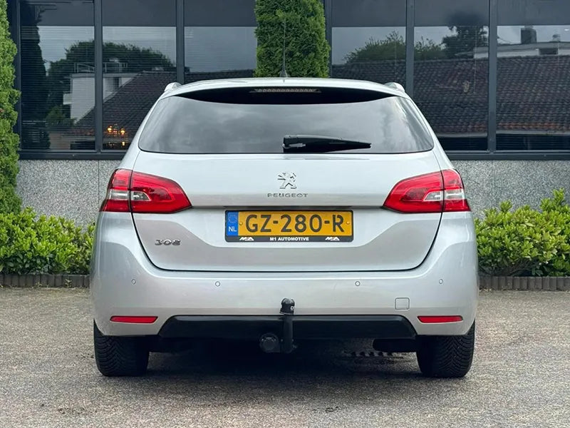 Peugeot 308 SW 1.2 PureTech Style | Klimaanlage | Tempomat | Anhängerkupplung