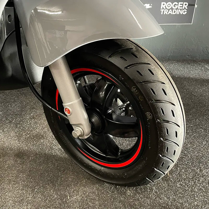 Piaggio Zip 50 - Brom - 2024 - Euro5 - Nardo Grey RS - Nieuwstaat - 1068km