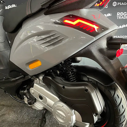 Piaggio Zip 50 - Brom - 2024 - Euro5 - Nardo Grey RS - Nieuwstaat - 1068km