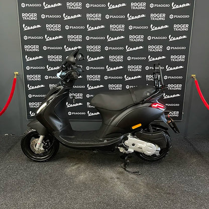 Piaggio Zip 50 – 2019 – Euro 4 – Mattschwarz – 919 km