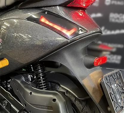 Power1 - LED Knipperlichten Achterzijde - Matrix / Flow / Audi - Smoke - Piaggio Zip - 24PI5071