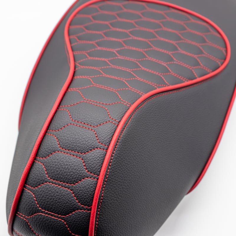 Originaler Beifahrersitz – Schwarz/Rote Audi RS Ziernähte – Passend für Sprint/Primavera – 1B004482000C2