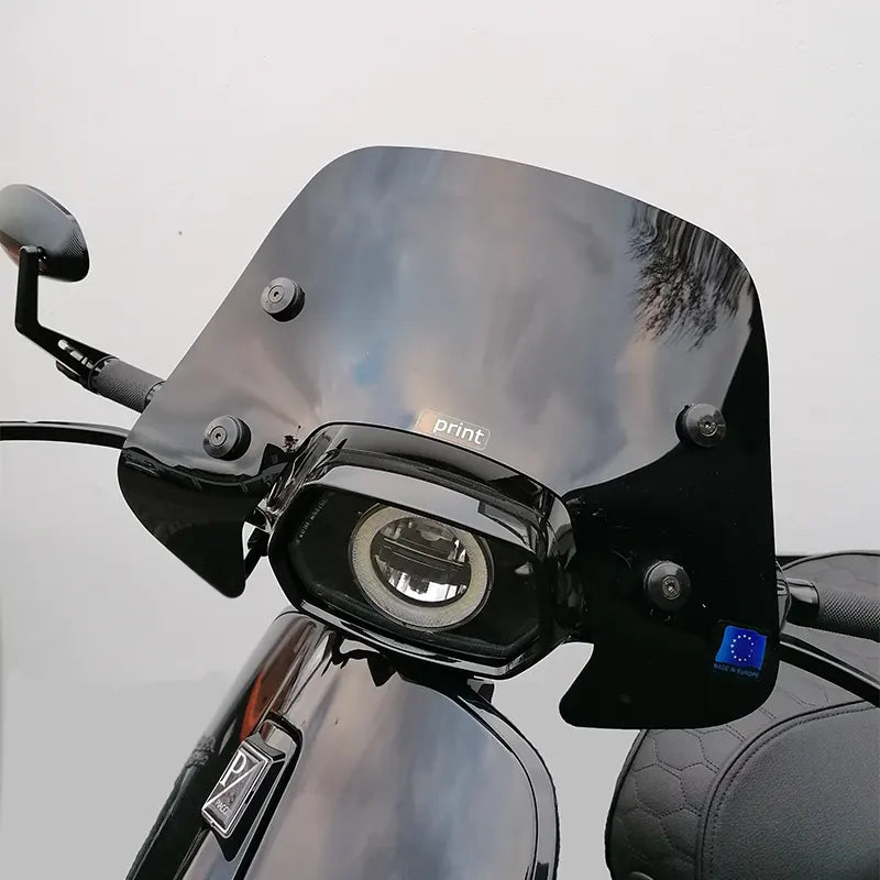 Roger Styling - Laag Zwart Windscherm voor Vespa Sprint