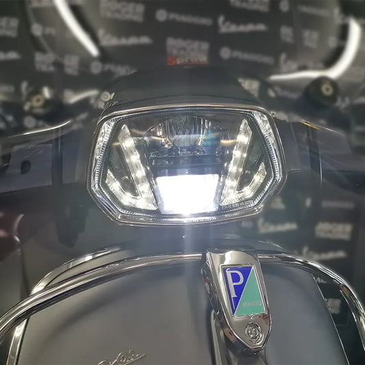 SIP Performance Koplamp voor Vespa Sprint - Black Edition